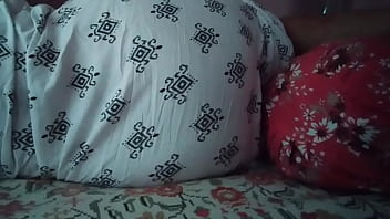 Indian housewife enjoyed by her boyfriend while she sleeping