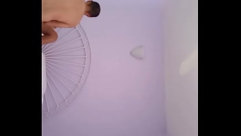 Sale Por Su Hijo Y Se Encuentra A Hombre Mayor thumbnail