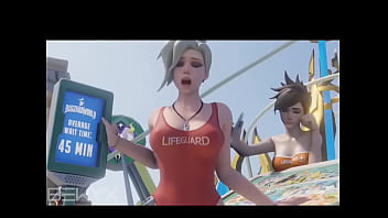 Loira salva vidas gostosa