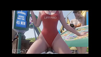 Loira salva vidas gostosa