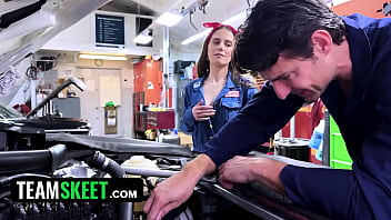 The mechanic’s tiny assistant