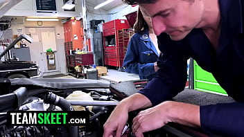 The mechanic’s tiny assistant