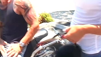 Milf lexi cummings is a hot chicks into big dicks