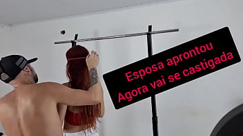 Esposa foi castigada por ser uma mulher comportada