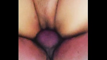 Madastra cavala do bucetão apertada sendo fodida de quatro pelo enteado