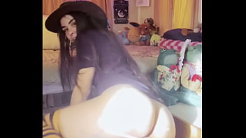 Afternoon strip tease and quick play time