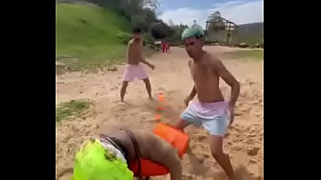 Escravos lutando por sobrevivência