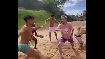 Escravos lutando por sobrevivência