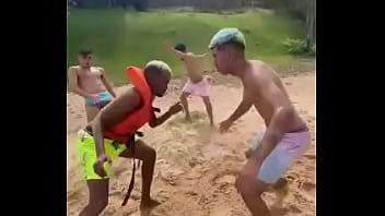 Escravos lutando por sobrevivência