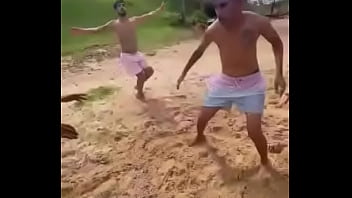 Escravos lutando por sobrevivência