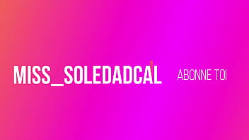 Découvre demain à 12h la vidéo complè une secrétaire qui squirte sur sa