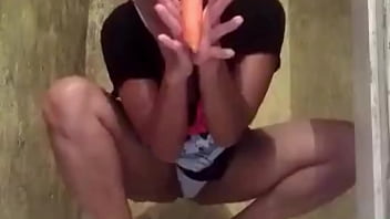 Falando coisas excitante demais