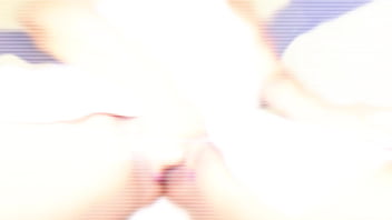 Na banheira fumando e mamando um pauzão