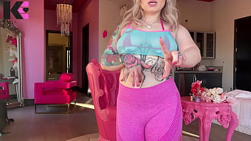 All you deserve for valentines day is my innie belly sunlit femdom finger fuck