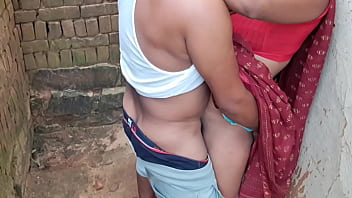 Hindi Madem Ki Chudai Outdoor Me thumbnail