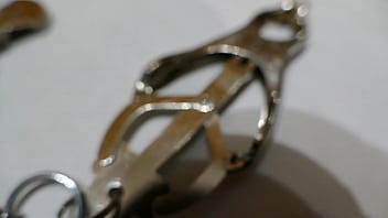 2 nipple clamps 2 nipple clamps