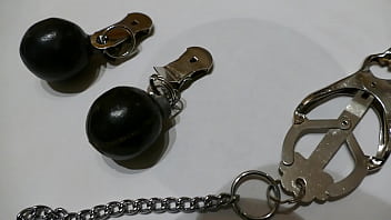 2 nipple clamps 2 nipple clamps