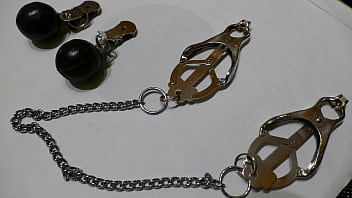 2 nipple clamps 2 nipple clamps