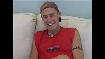 Lucky dude deep nailed two sexy girls deep on a red bed