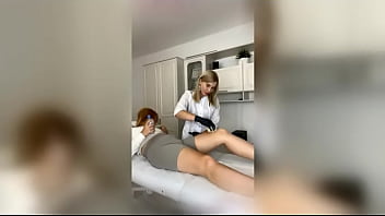 Sugarnadya waxes the blonde's long sexy legs