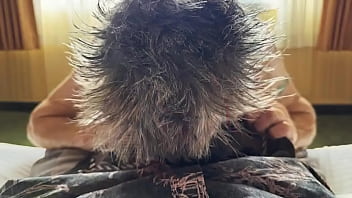 I gave my photographer a bj at the airport hotel he sat on the bed as i kneeled he took these photos and then "animated