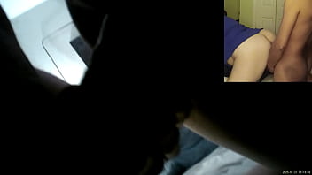 Gamer chick takin' the dick