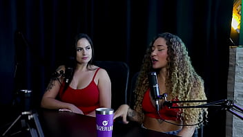 Não gosta de ser chamada de bruna surfistinha começou no exibisionismo a mãe a apoia fez uma live sobre o vazamento e transou no barco bruninha a surfistinha watch sheer red