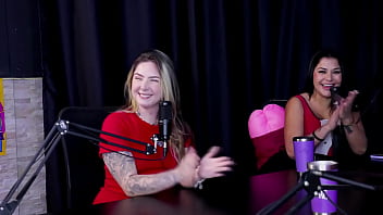 Não gosta de ser chamada de bruna surfistinha começou no exibisionismo a mãe a apoia fez uma live sobre o vazamento e transou no barco bruninha a surfistinha watch sheer red