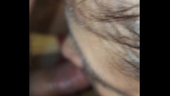 Mi esposa se puso a mamar