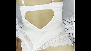 Soy tu angel de la guardia y vengo a que me premies por cuidarte tan bien