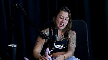 Veja a entrevista safada e cheia de putaria com a flor de damiana com vovô moai no porn cast brazil parte 8 watch sheer red