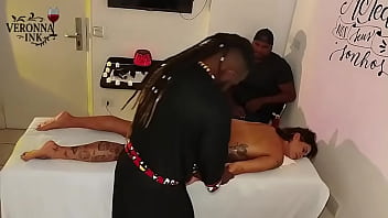 O prazer começa na maca e termina na minha cara