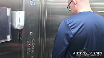 Fodendo uma linda secretária milf teste perfeito testando o pau com a atendente e secretaria da clínica vídeo completo no sheer e x red