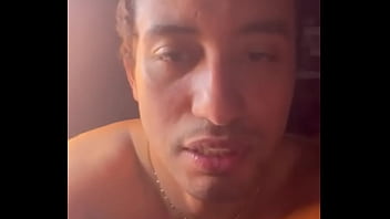 Por que você ainda está fingindo putinha você sabe muito bem que isso é o que você deseja ser usada feminizad