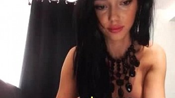 Sexy brunette teen big tits show pussy