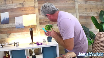 Bbw sasha syren sucks masseur's prick as he toy fucks her pussy