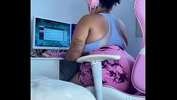 Gaming gone wrong embarrassing moment while playing online