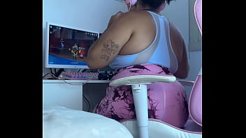 Gaming gone wrong embarrassing moment while playing online