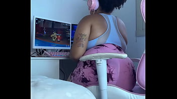 Gaming gone wrong embarrassing moment while playing online