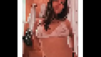 Piba de 19 años con culazo baila