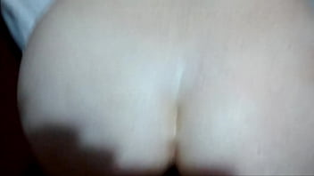 Metendo no cuzinho da esposinha Metendo no cuzinho da esposinha