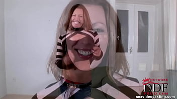 Hottie makes love to the lens