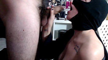 Le chupo la verga de 20 centimetros a mi hermanastro argentino vergon