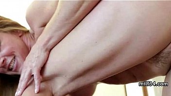 Horny milf gets kinky