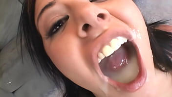 Taryn thomas knows how to please a crowd Taryn thomas knows how to please a crowd