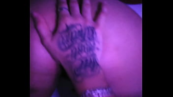 Mi novia se deja follar en casa de sus padres