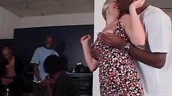 Sexy girl cumming on cam very very good 16