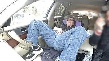 Real desperate jeans wetting and squirt in my car