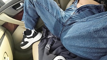 Real desperate jeans wetting and squirt in my car
