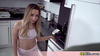 Cute stepsister first ever sex video